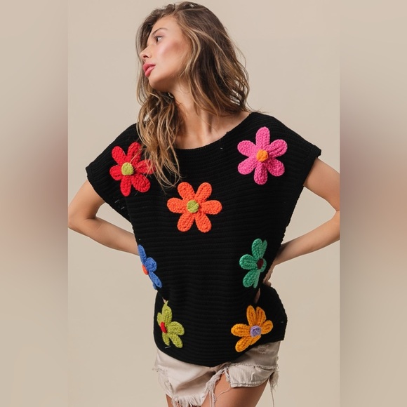 BiBi Flower Round Neck Cap Sleeve Knit Top - Picture 4 of 5